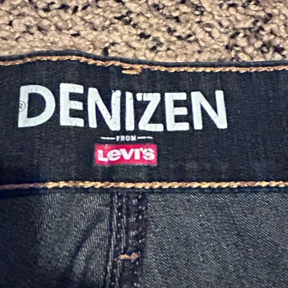 👖Sale Denizen Levi's Cuffed Shorts Women's Size 10 Denim 5 Pockets Reg - Picture 2 of 4